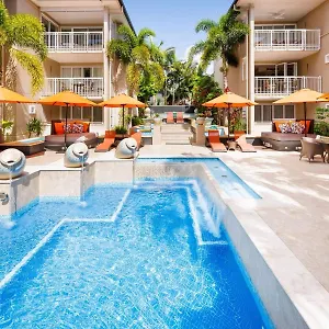 Laguna On Hastings Resort