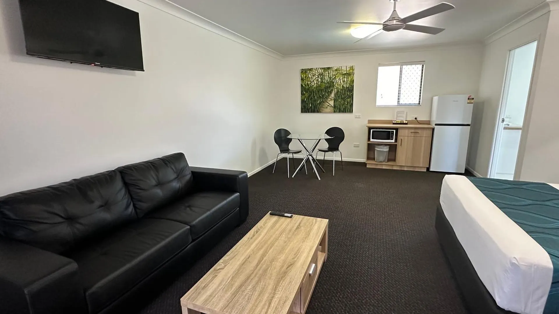 *** Motel Logan City Motor Inn Slacks Creek Australia